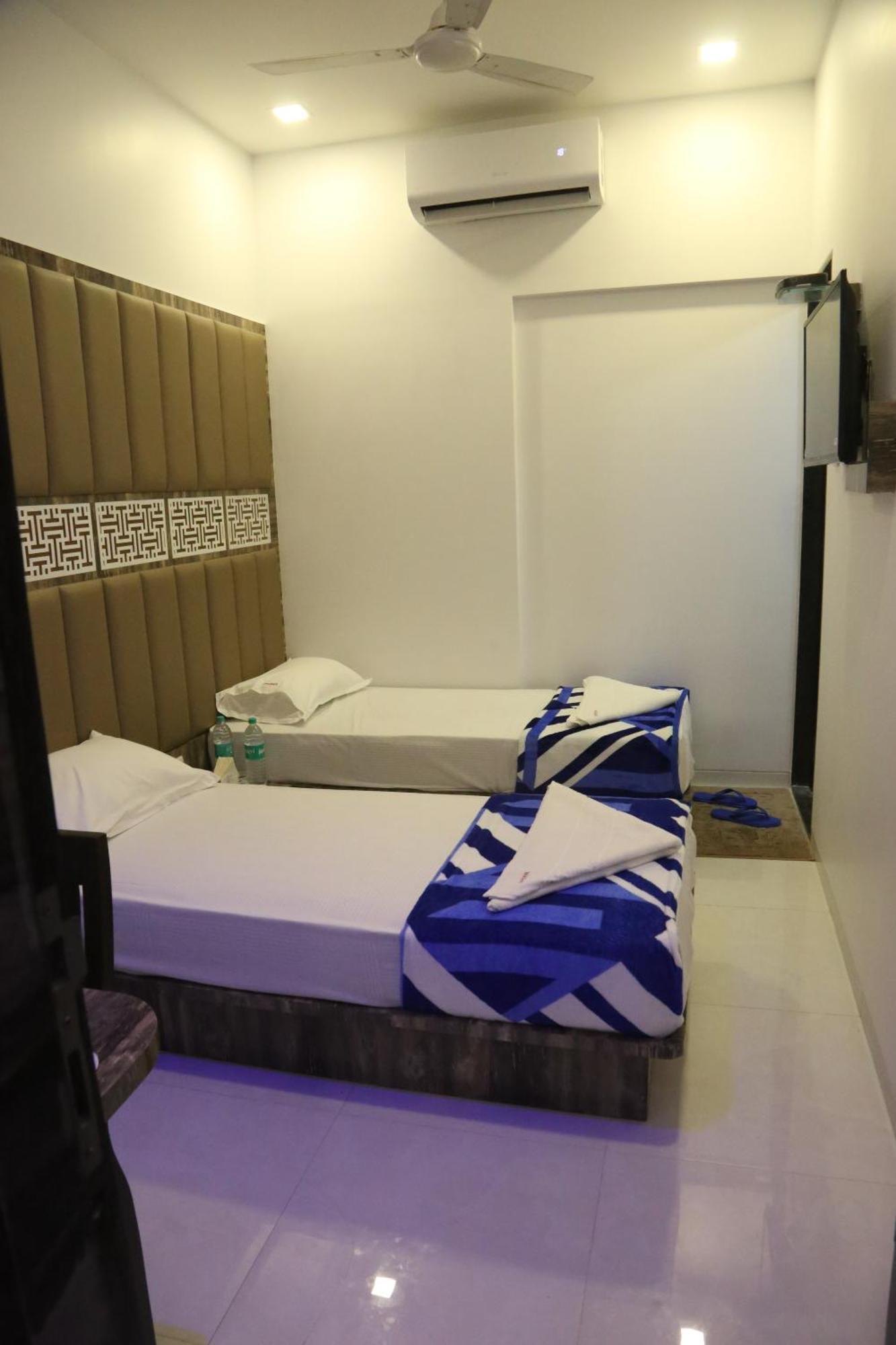 Hotel Magnum Airport T-2 Bombay Exterior foto